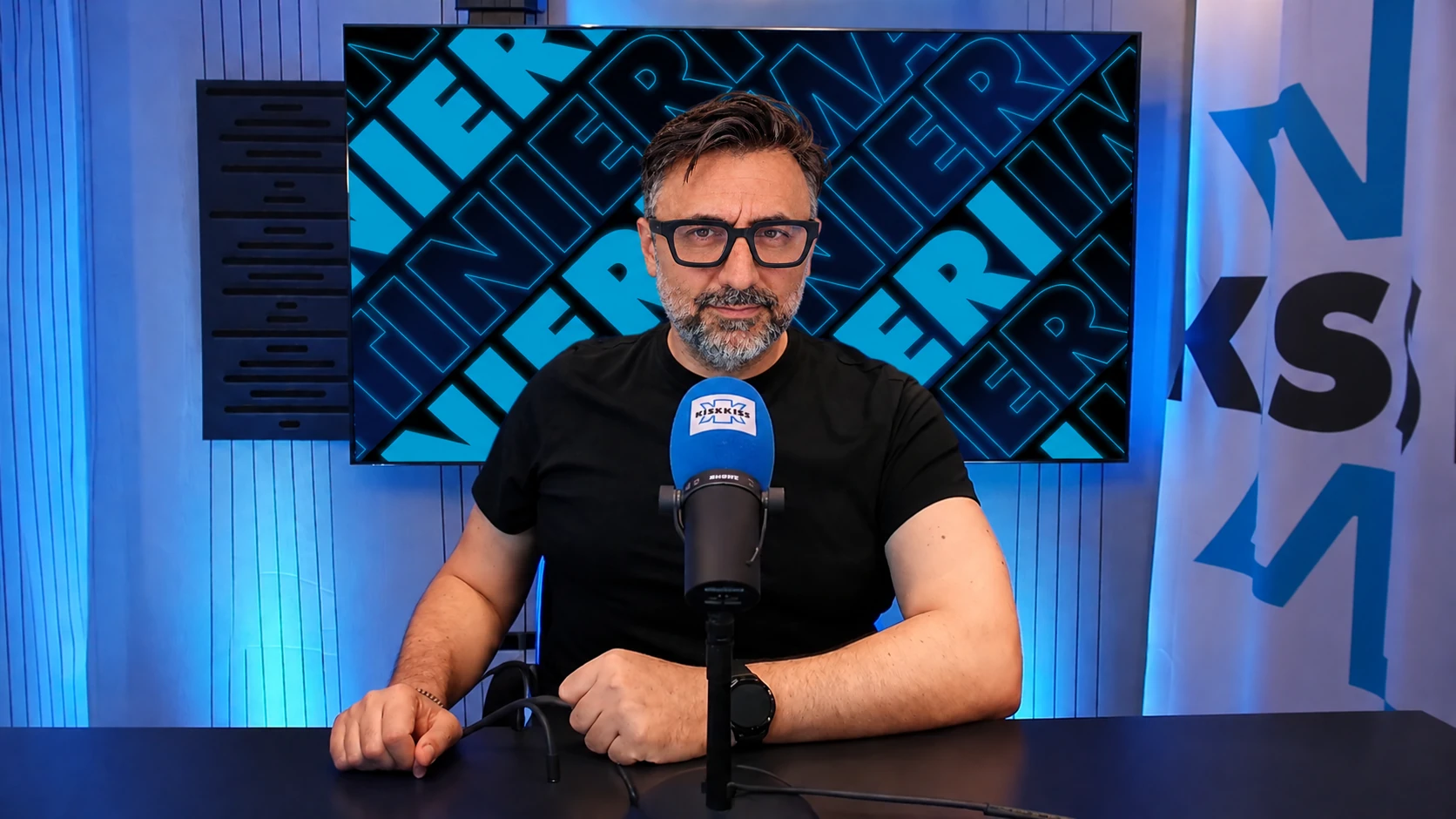 Max Poli nello studio di Radio Kiss Kiss